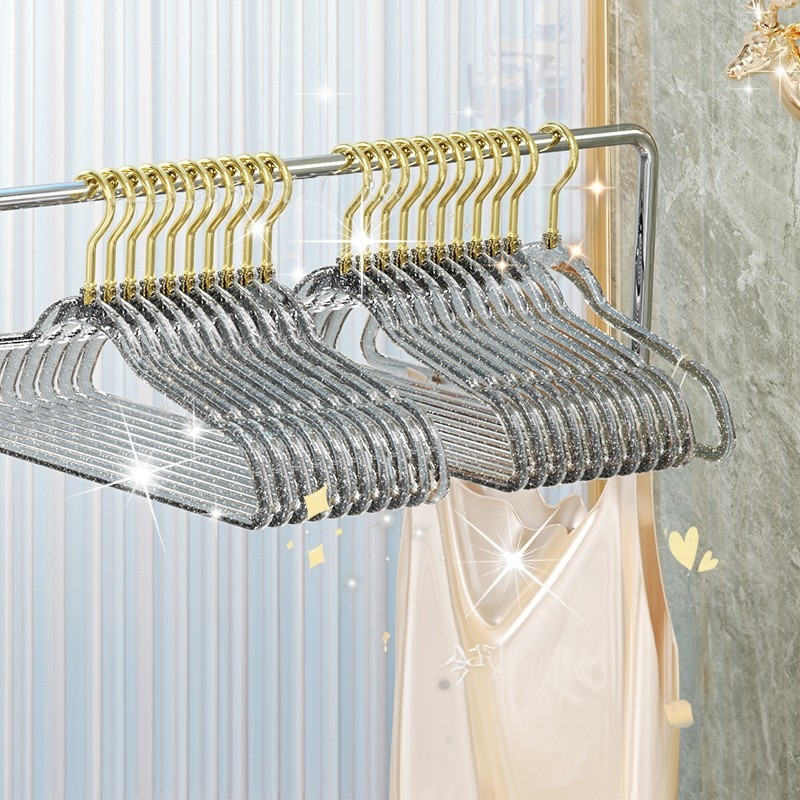 Jumper ไม้แขวนเสื้อสแตนเลส เคลือบพลาสติก กลิตเตอร์ ลายฟรุ้งฟริ้ง มีลายในพลาสติก ขนาด 40*22 cm แพ็ค10