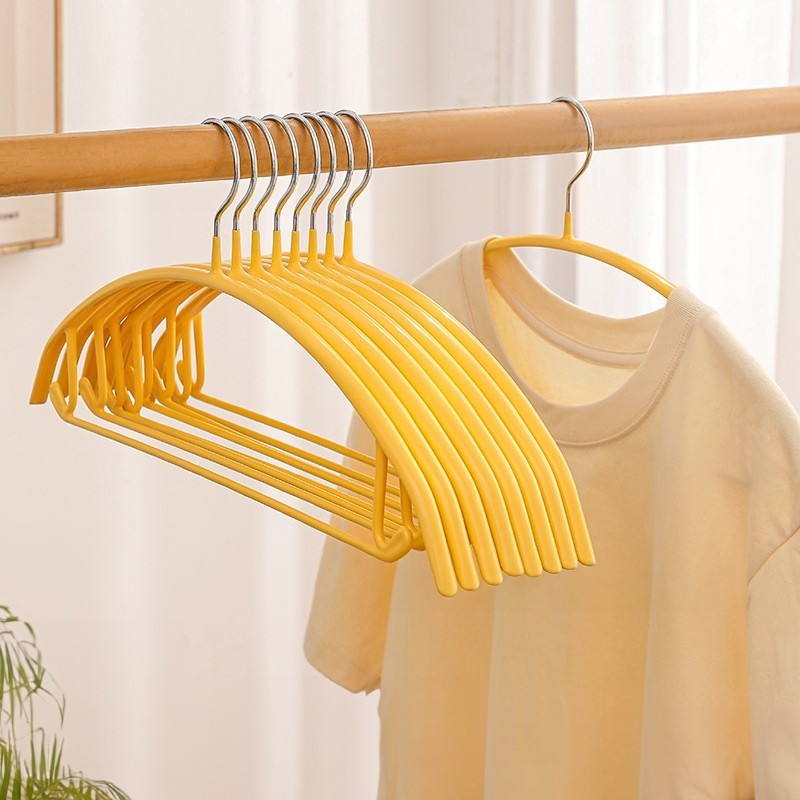 Jumper Kids ไม้แขวนเสื้อ เคลือบซิลิโคนหนาพิเศษ มาพร้อมตะขอเสริม เเขวนเสื้อสายเดี่ยวได้ กันลื่น 1แพ็ค มี 5 ชิ้น