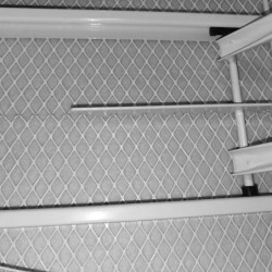 Jumper Kids โต๊ะรีดผ้าไอน้ำ พับได้ ปรับระดับได้ 6 ระดับ จะยืนหรือนั่งเก้าอี้ก็ใช้งานได้