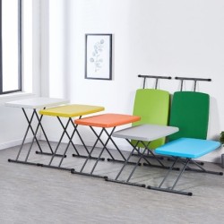 Jumper Kids โต๊ะแคมป์ปิ้ง โต๊ะสนาม พับเก็บได้ ทนแดด ทนฝน ไม่ต้องประกอบ ใช้วางของ ทำจากวัสดุ HDPE แข็งแรง ขนาด 77x50x68