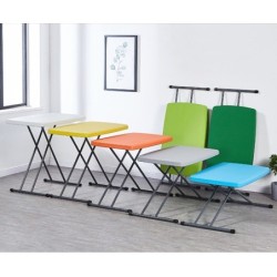 Jumper Kids โต๊ะแคมป์ปิ้ง โต๊ะสนาม พับเก็บได้ ทนแดด ทนฝน ไม่ต้องประกอบ ใช้วางของ ทำจากวัสดุ HDPE แข็งแรง ขนาด 77x50x68